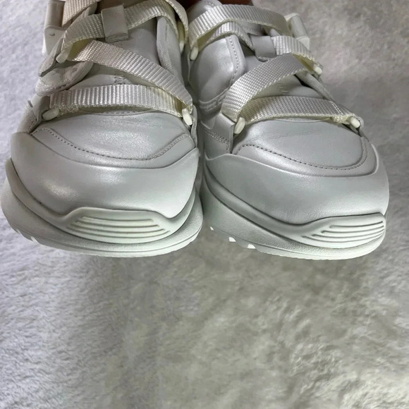Chloé Sonnie Low-Top Leather Sneakers White Size 8 Designer Chunky Sneaker Style - Picture 13 of 16